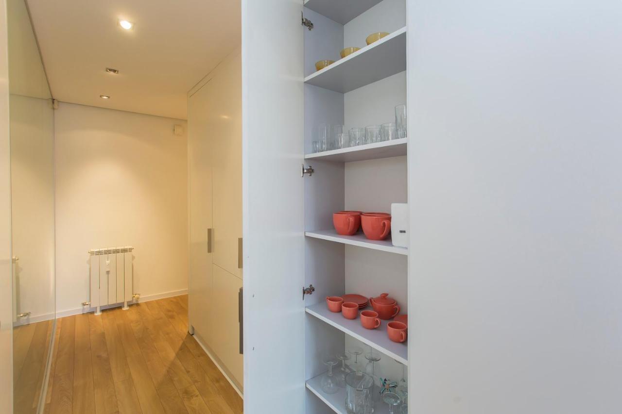 Modern Apartment In The City Center Sofia Eksteriør bilde
